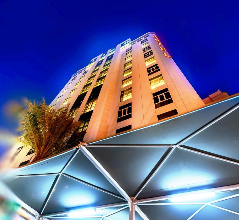Bravo Royal Hotel Suites Kuwait City Exterior foto