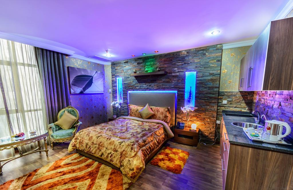 Bravo Royal Hotel Suites Kuwait City Exterior foto