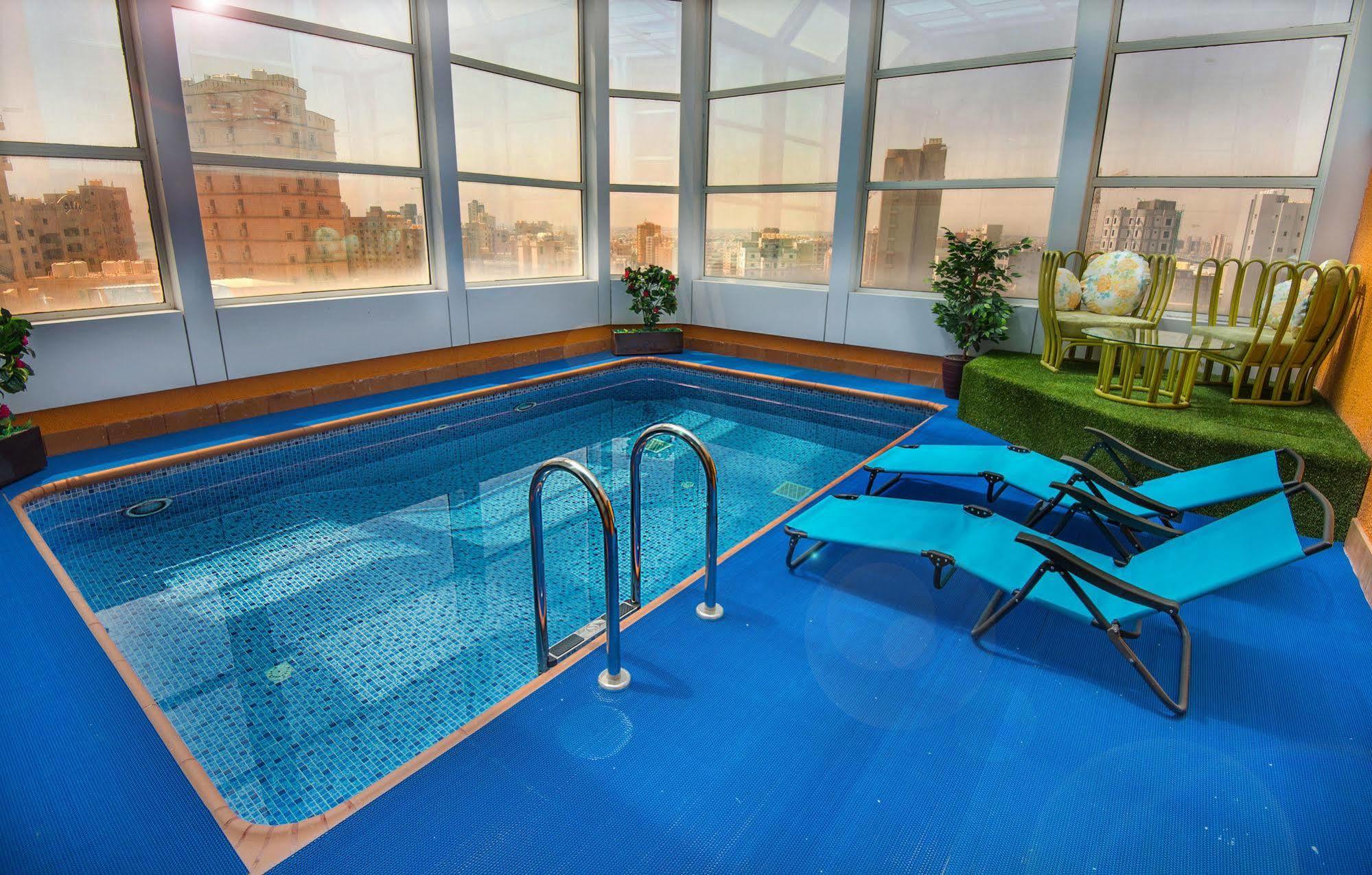 Bravo Royal Hotel Suites Kuwait City Exterior foto