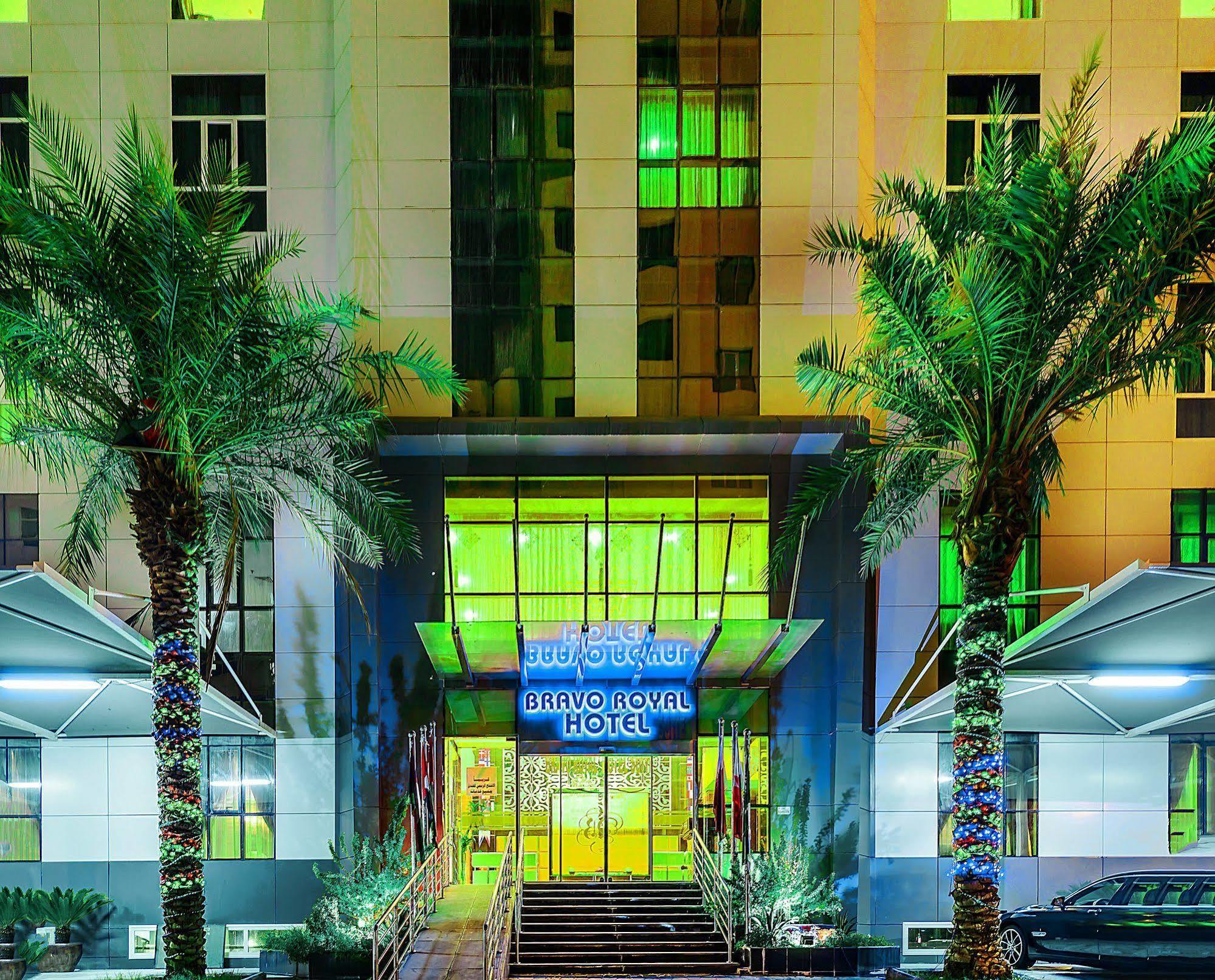 Bravo Royal Hotel Suites Kuwait City Exterior foto